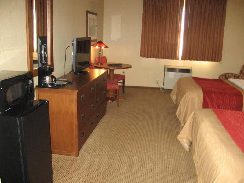Quality Inn איירונווד מראה חיצוני תמונה